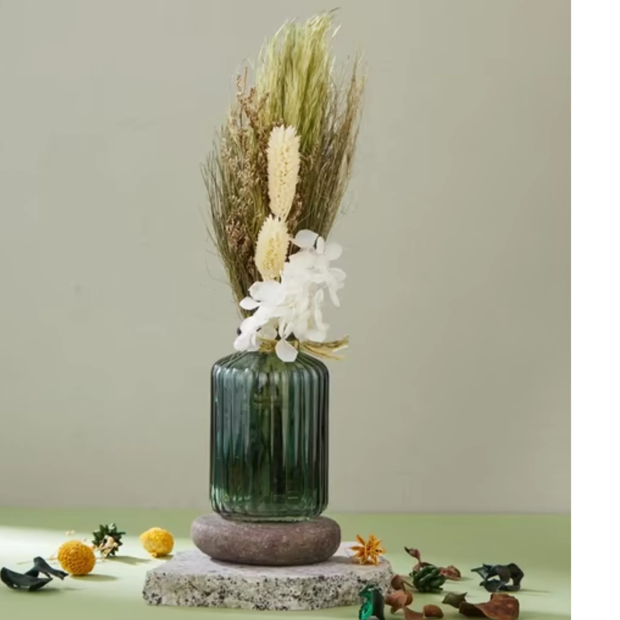 Green Dried Flowers Gulmohar Bud Vase With Flower
